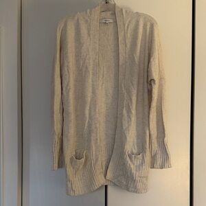 Aritzia Women's Cream Cardigan Sweater